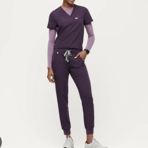 Figs Purple Shadow Scrub Set